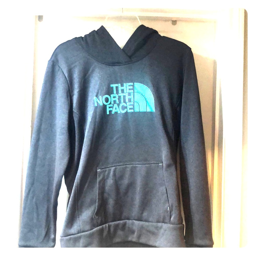North face woman’s pull over
